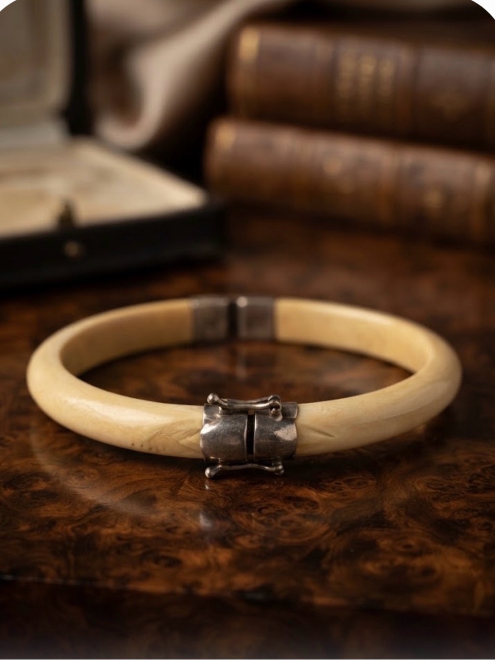 VTG 1972 Authentic Ivory Tusk double 925 hinged bracelet